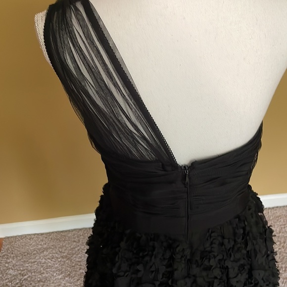 Adrianna Papell - One shoulder evening dress - Picture 8 of 10